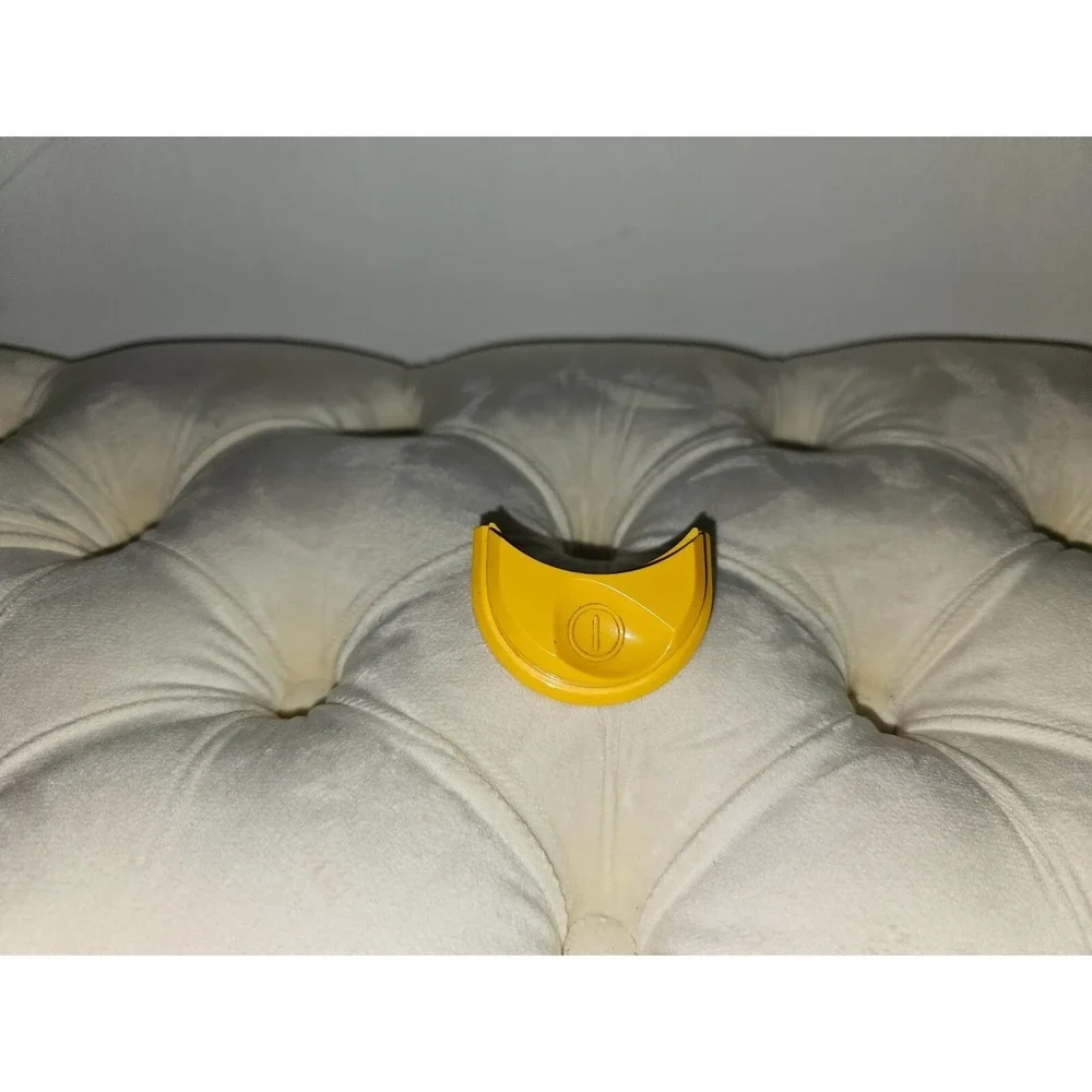 OEM Dyson DC07 Vacuum Genuine Used Part Yellow On Off Power‎ Switch Cover Button